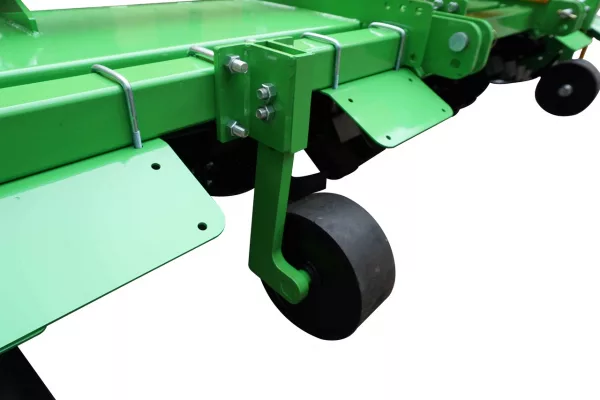 Victory HTLX - schwere Hochleistungs-Bodenfräse für 70-140 PS Traktor